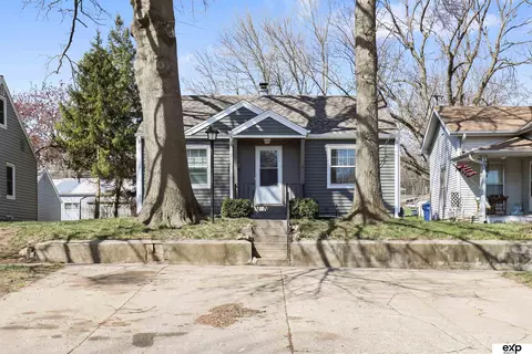 1710 Main St, Bellevue, NE 68005