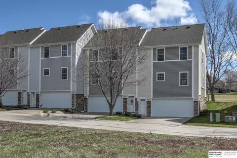 5917 N 166 Ct, Omaha, NE 68116