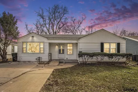 3419 Curtis Ave, Omaha, NE 68111