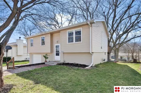 5129 N 93rd Ave, Omaha, NE 68134