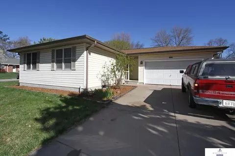 6000 Leighton Ave, Lincoln, NE 68507