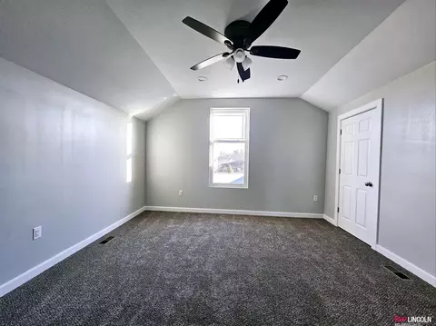807 Grandview St, Sutton, NE 68979 photo 4