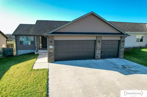 4341 W Milton Rd, Lincoln, NE 68528