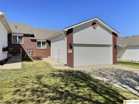 2324 Dodge St, Lincoln, NE 68521