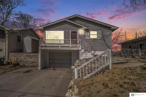 2214 Avenue B Ave, Plattsmouth, NE 68048