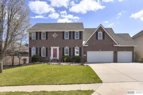 14007 Jaynes St, Omaha, NE 68164