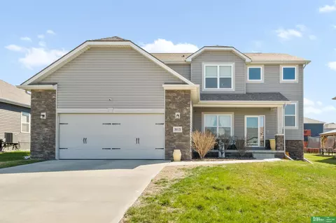 5015 N 208th Ave, Elkhorn, NE 68022