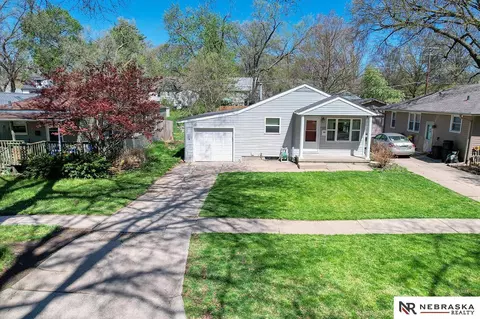 4338 D St, Lincoln, NE 68510