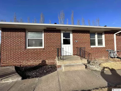 3402 Wright St, Omaha, NE 68105 photo 2