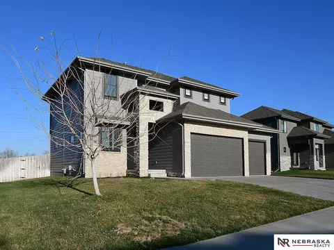 4104 N 191st St, Elkhorn, NE 68022
