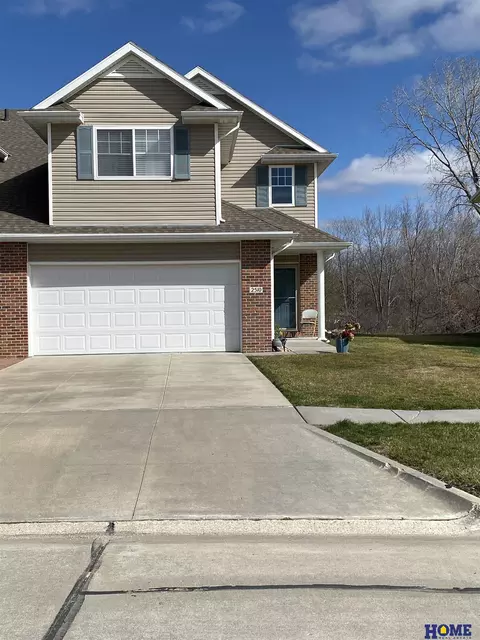 2510 Cedar Cove Rd, Lincoln, NE 68507