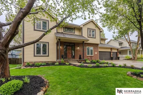 17510 V St, Omaha, NE 68135