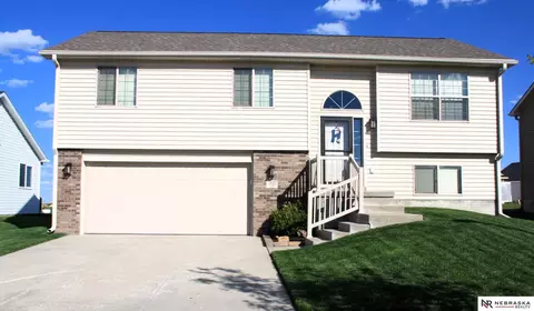 1700 NW 45th St, Lincoln, NE 68528