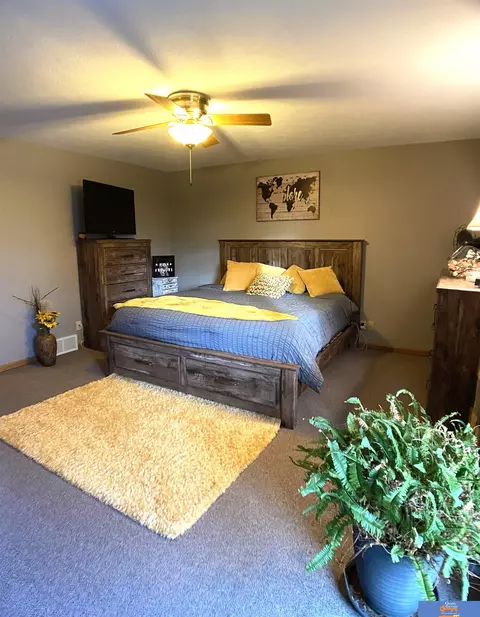Bedroom - 917 Paddock St, Beatrice, NE 68310 photo 3 of 7
