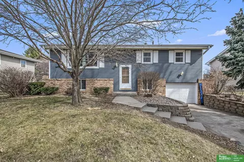 217 S 110th St, Omaha, NE 68154