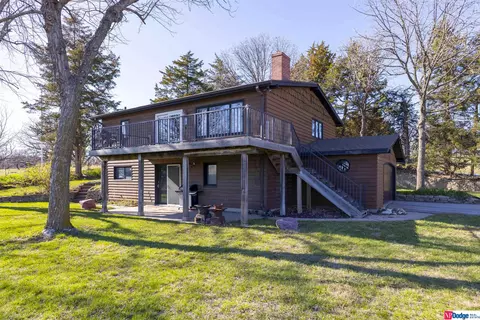 1515 Laplatte Cemetery Rd, Bellevue, NE 68123