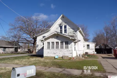 532 W Ella St, Beatrice, NE 68310