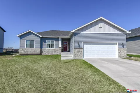 11631 N 142nd St, Waverly, NE 68462
