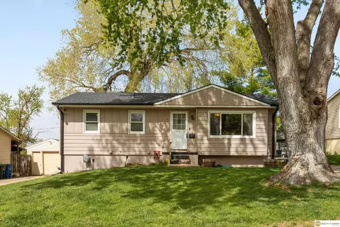 3310 S 122 St, Omaha, NE 68144