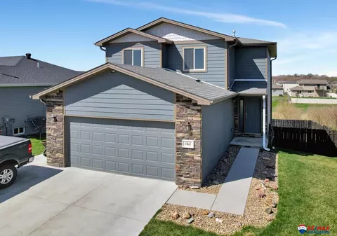 1611 SW Derek Ave, Lincoln, NE 68522