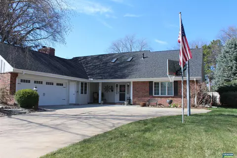 6720 Everett St, Lincoln, NE 68506