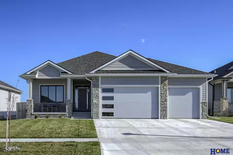1730 W Beartooth Dr, Lincoln, NE 68521