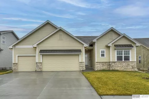 21415 I St, Elkhorn, NE 68022