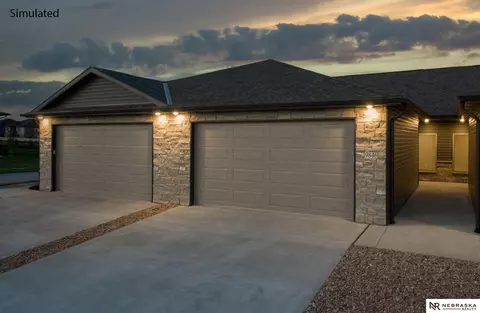229 Deep Water Dr, Lincoln, NE 68527