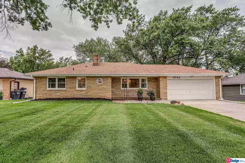 3042 S 108th St, Omaha, NE 68144