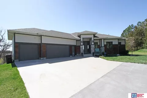 22107 A St, Eagle, NE 68347