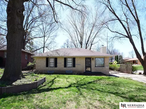 5601 Lenox Ave, Lincoln, NE 68510