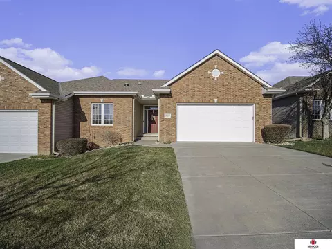 7604 Phares Dr, Lincoln, NE 68516