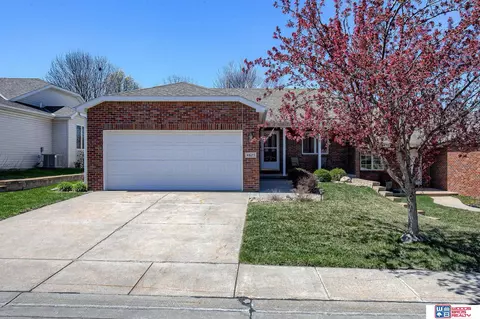 4625 S 85th Cir, Lincoln, NE 68526