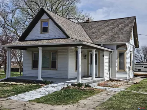 103 High St, Odell, NE 68415