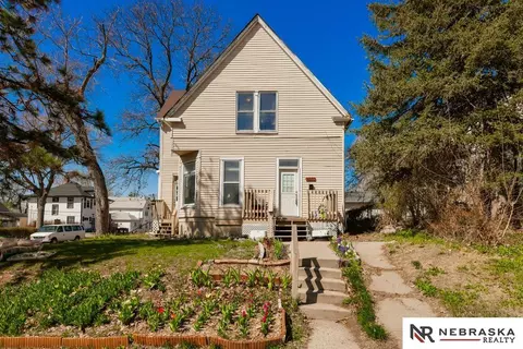 4230 S 22nd St, Omaha, NE 68107