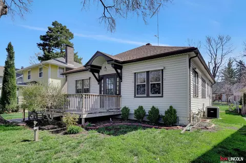 1120 N 37 St, Lincoln, NE 68503