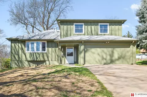 1704 Randall Dr, Bellevue, NE 68005