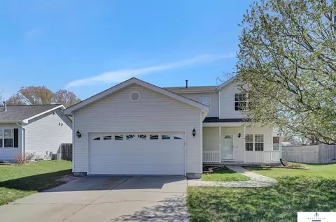 10750 N 136th St, Waverly, NE 68462