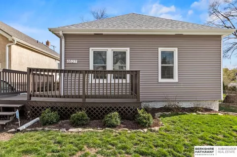 6527 Spencer St, Omaha, NE 68104