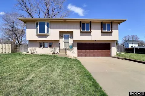 2142 E 5th St, Fremont, NE 68025