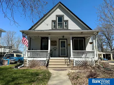 1850 Sumner St, Lincoln, NE 68502