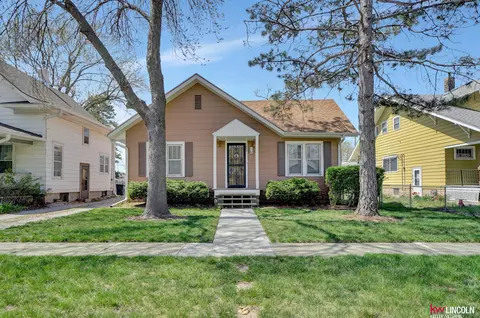 3933 Touzalin Ave, Lincoln, NE 68507