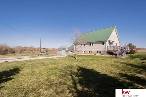 345 Rd 3550, Superior, NE 68978