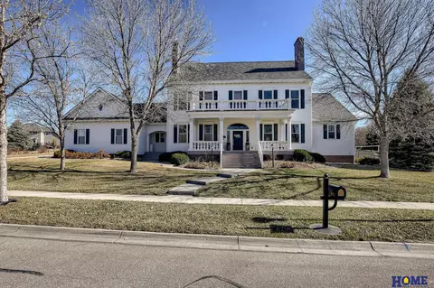 6730 Stonebrook Pkwy, Lincoln, NE 68521