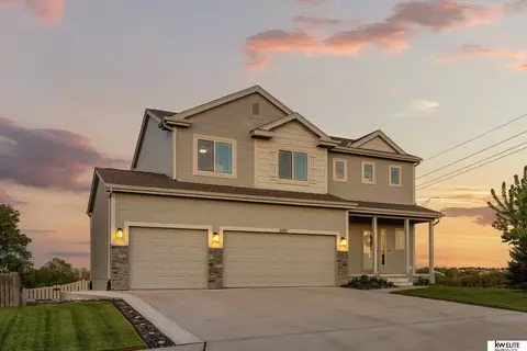 8255 S 190 Ave, Omaha, NE 68136