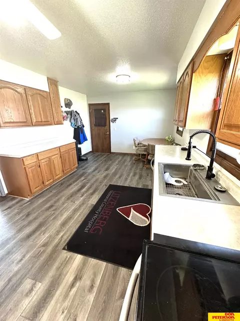 Living - 404 Earl St, Pender, NE 68047 photo 4 of 4