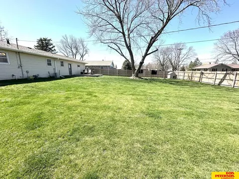 Exterior - 404 Earl St, Pender, NE 68047 photo 6 of 6