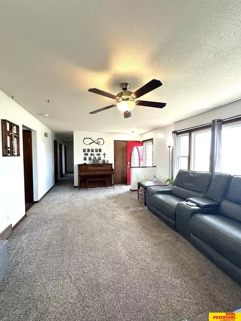 Living - 404 Earl St, Pender, NE 68047 photo 3 of 4