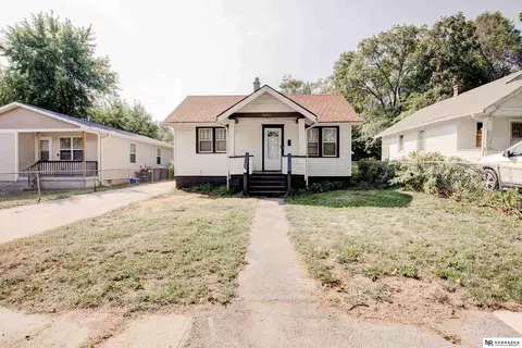 3512 N 40th St, Omaha, NE 68111