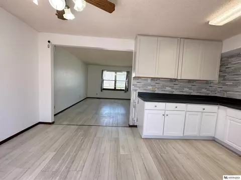 1717 Irving St, Beatrice, NE 68310 photo 11